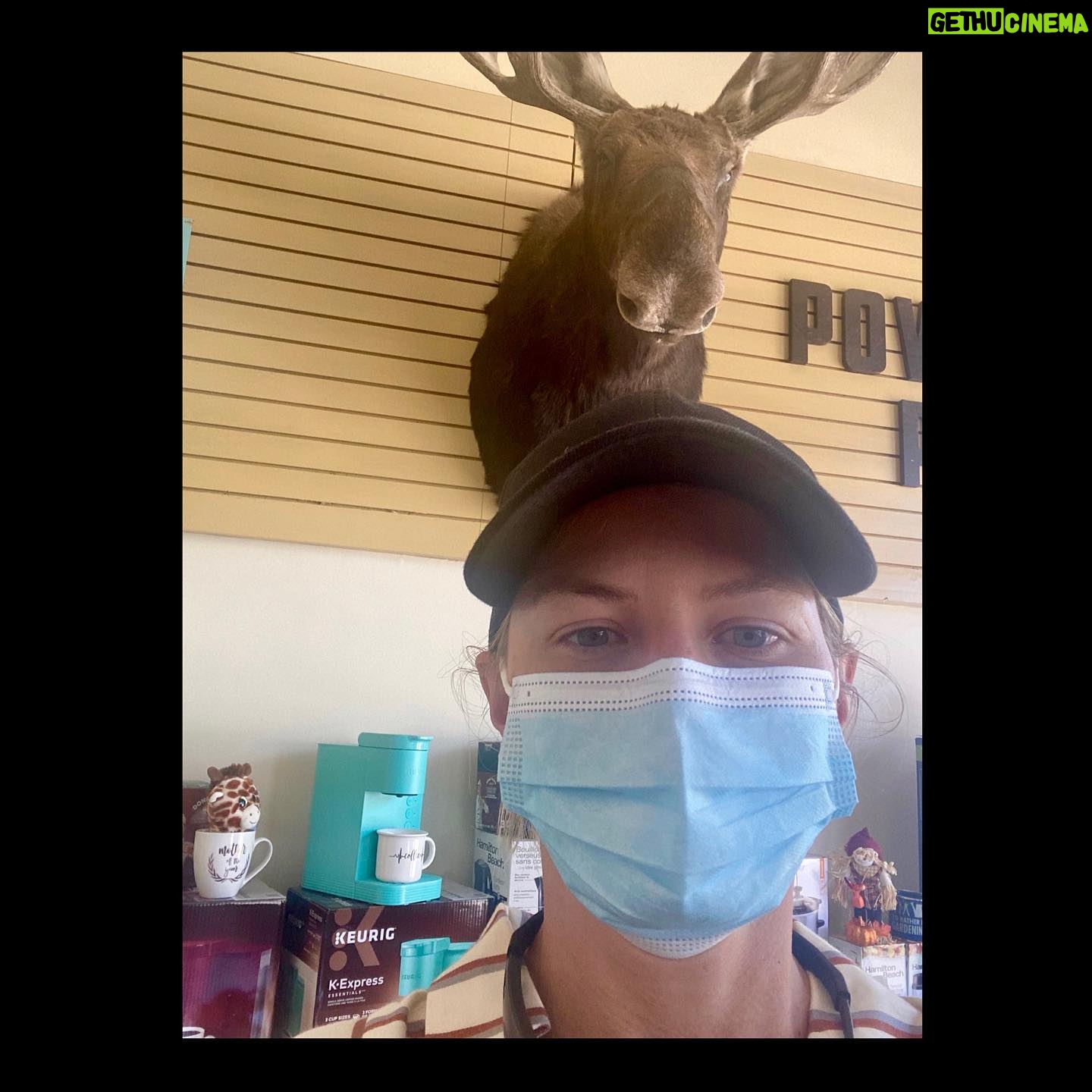 Jennifer Morrison Instagram - Any excuse to put a moose in the shot. #BTS Directing S1 of @joepickettseries, and a call back to directing the music video for #WildWildHorses. S2 of #JoePickettSeries is now streaming on @paramountplus