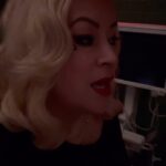 Jennifer Tilly Instagram - Behind the scenes of #ChuckySeason3. #chucky #chuckytvseries #chuckybehindthescenes