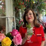Jennifer Tilly Instagram - Belated birthday lunch for @jeffsnyder1 🥳