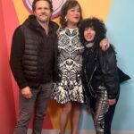 Jennifer Tilly Instagram – With my wonderful New York glam team : @patrickkylehair and @deannamelluso backstage at the @sherrieshepherd show!