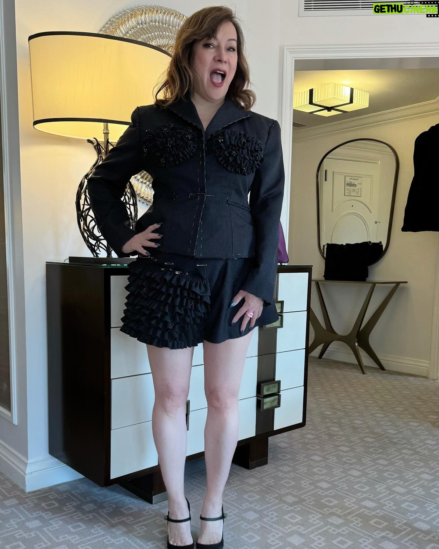 Jennifer Tilly Instagram - A fitting for my new @jeanpaulgaultier outfit! Hooray! 🥳