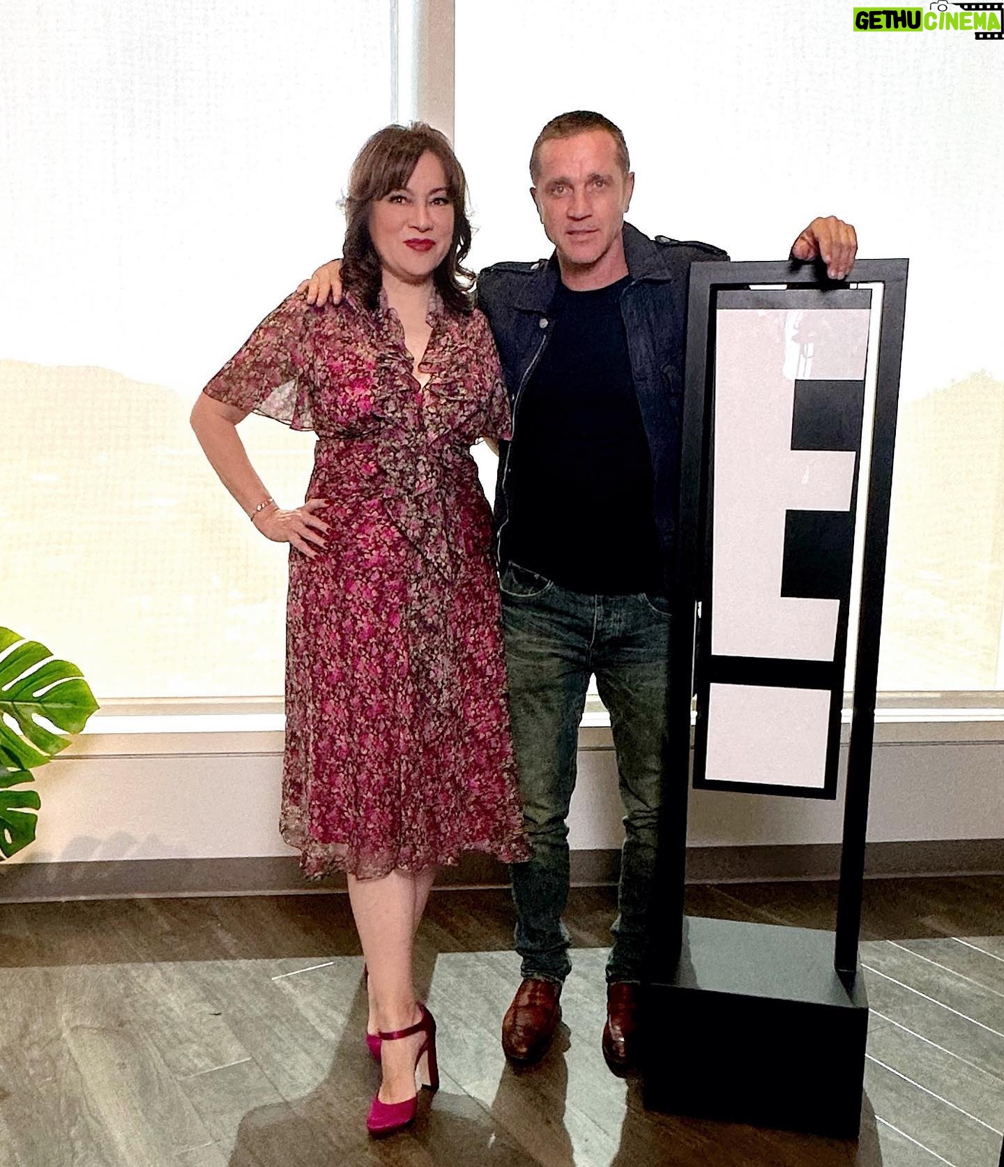 Jennifer Tilly Instagram - A day of #Chucky press with @d.sawa #ChuckySeason3 #chuckyseries