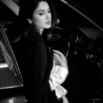 Jennifer Winget Instagram - 🖤🤍