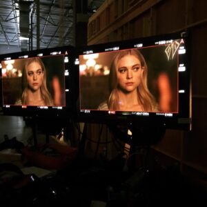Jenny Boyd Instagram - New @cwlegacies tonight 🤘💛