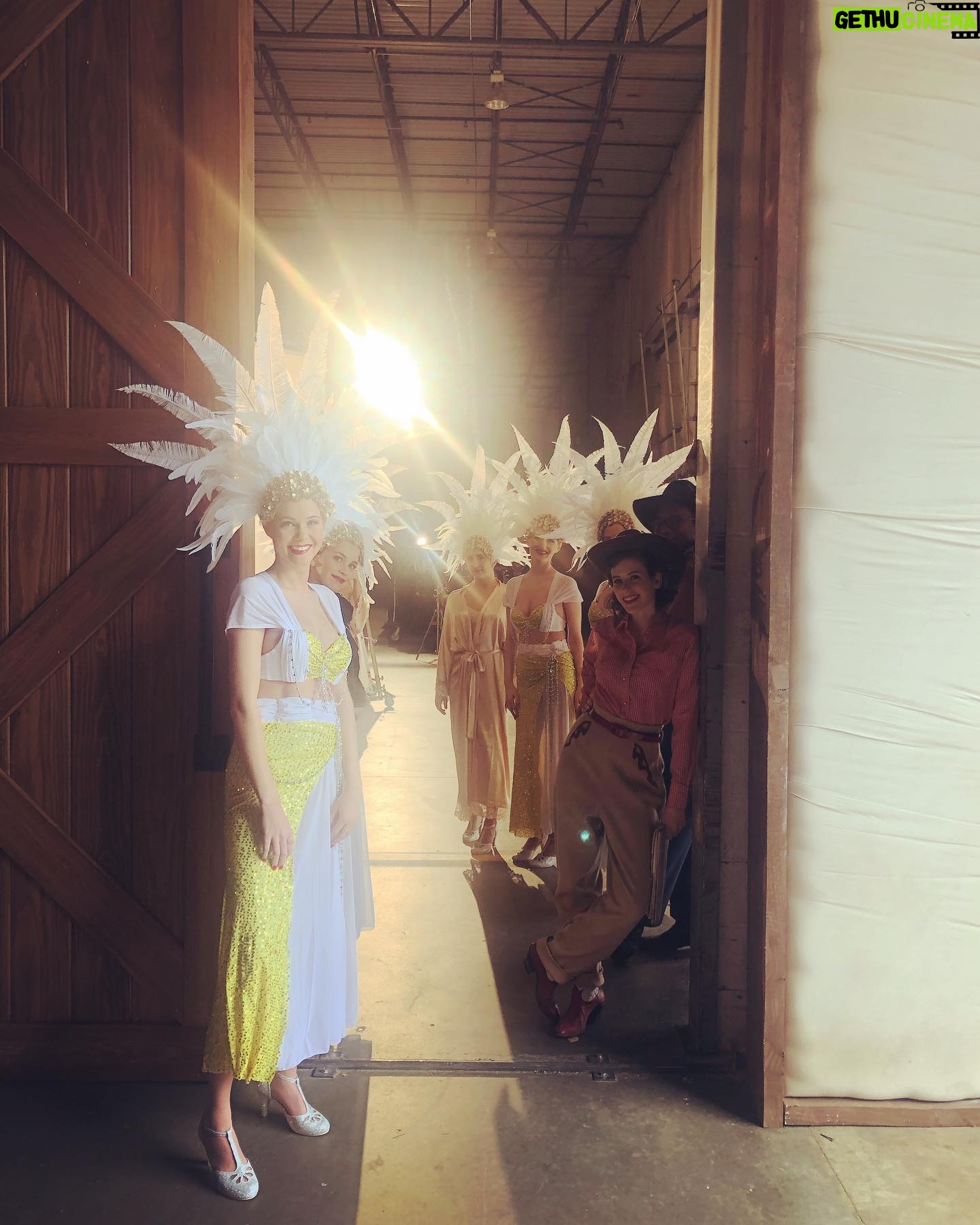 Jenny Boyd - 65K Likes - I hope these beautiful showgirls from tonight’s episode will help ease your worries. Sending love to all of those who are sick or worried about loved ones 💛 keep hydrated and wash dem hands 💋