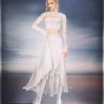 Jenny Boyd Instagram - Tonight’s @cwlegacies in a galaxy not so far away. Illustration by @costumeillustration Design by @awnola Makeup by @chawanaj_jones_makeup_artist Hair by @amelianaireshair