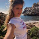 Jenny De Nucci Instagram – corpo vivo fra gli alberi 🧚🔮🪴🫁🌻🌞