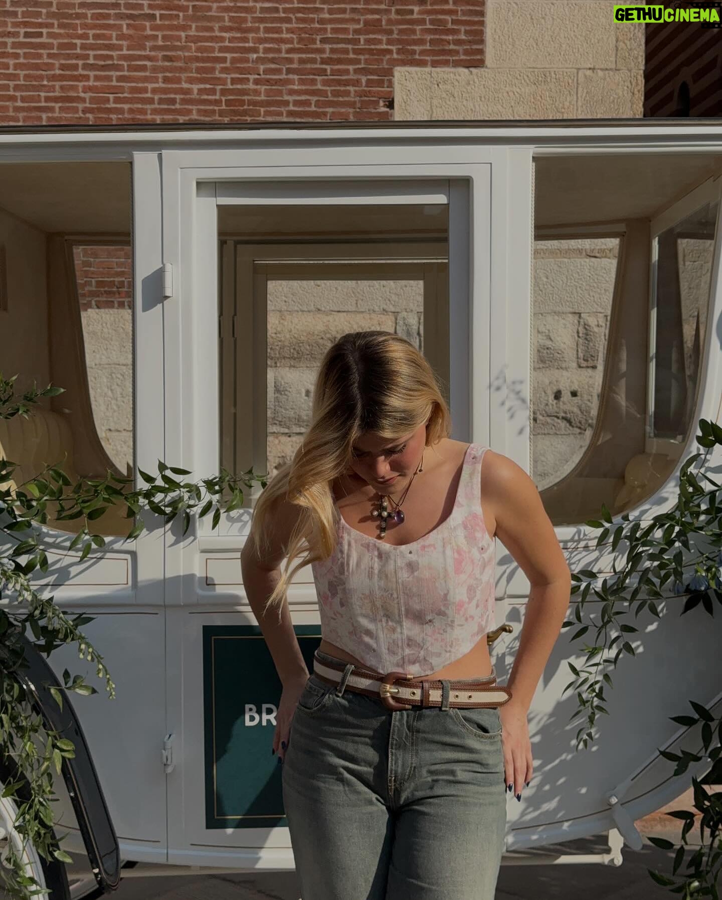 Jenny De Nucci - 3 Likes - 🎀🧁✨🍯 I <3 Verona 🍭💗😋🎀