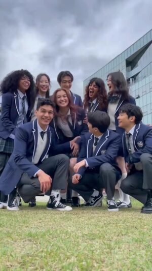 Jenny Han Instagram - XO, Kitty Season 2 is now in production🐱🇰🇷 #xokitty @netflix