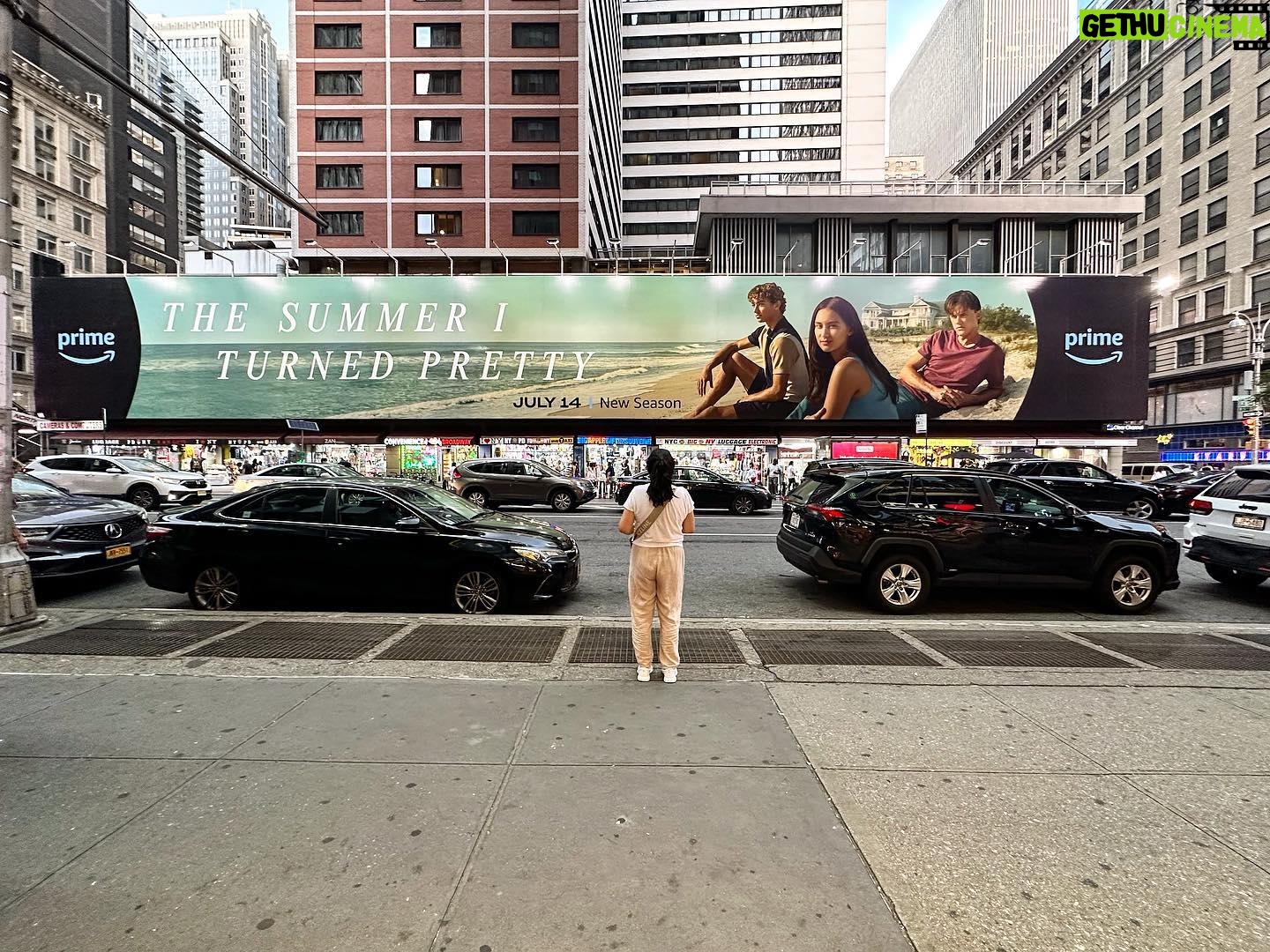 Jenny Han Instagram - Summer in the city #thesummeriturnedpretty