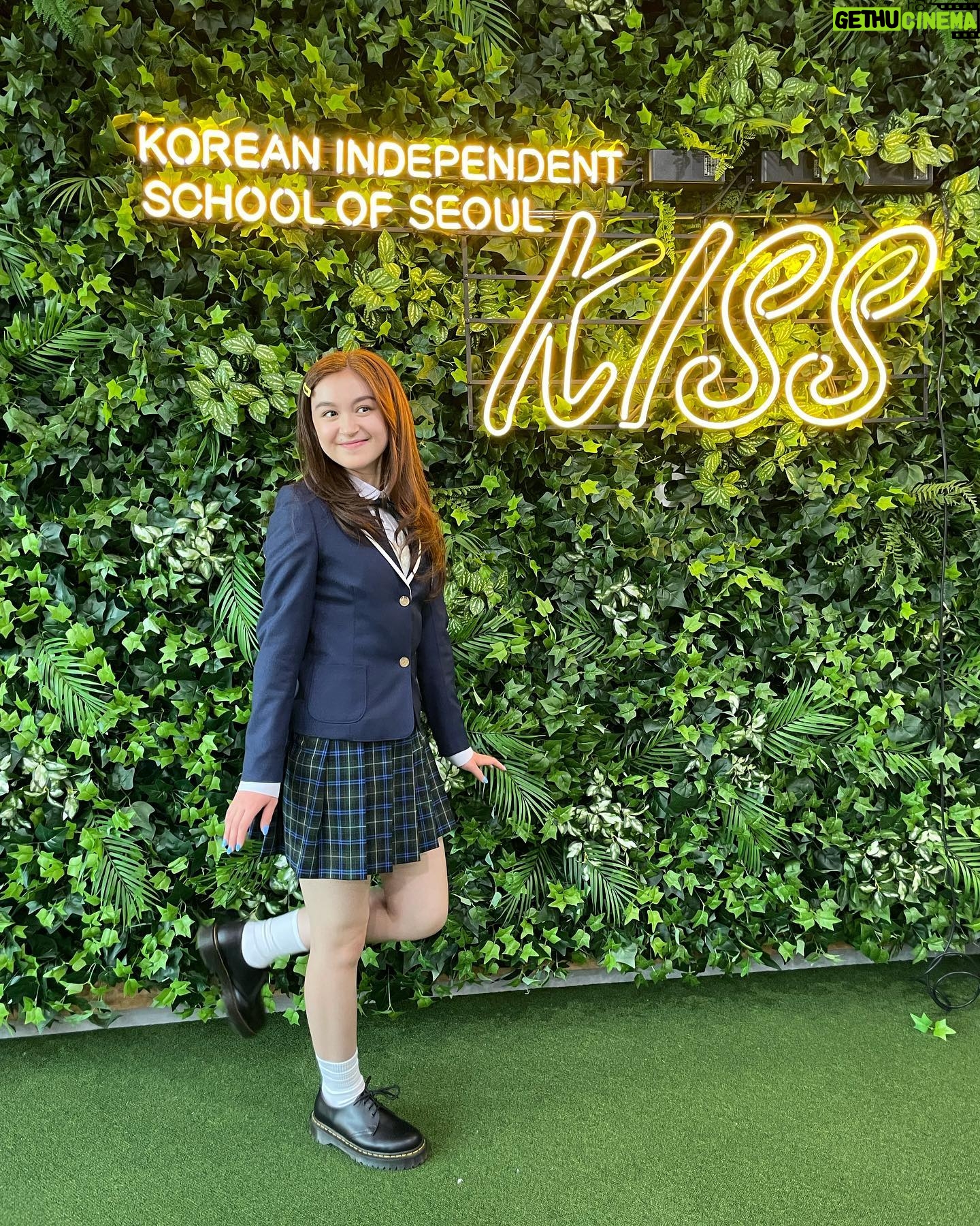 Jenny Han Instagram - If you haven’t watched yet, I don’t want to spoil anything so hurry up and watch so we can talk about it!!! #xokitty