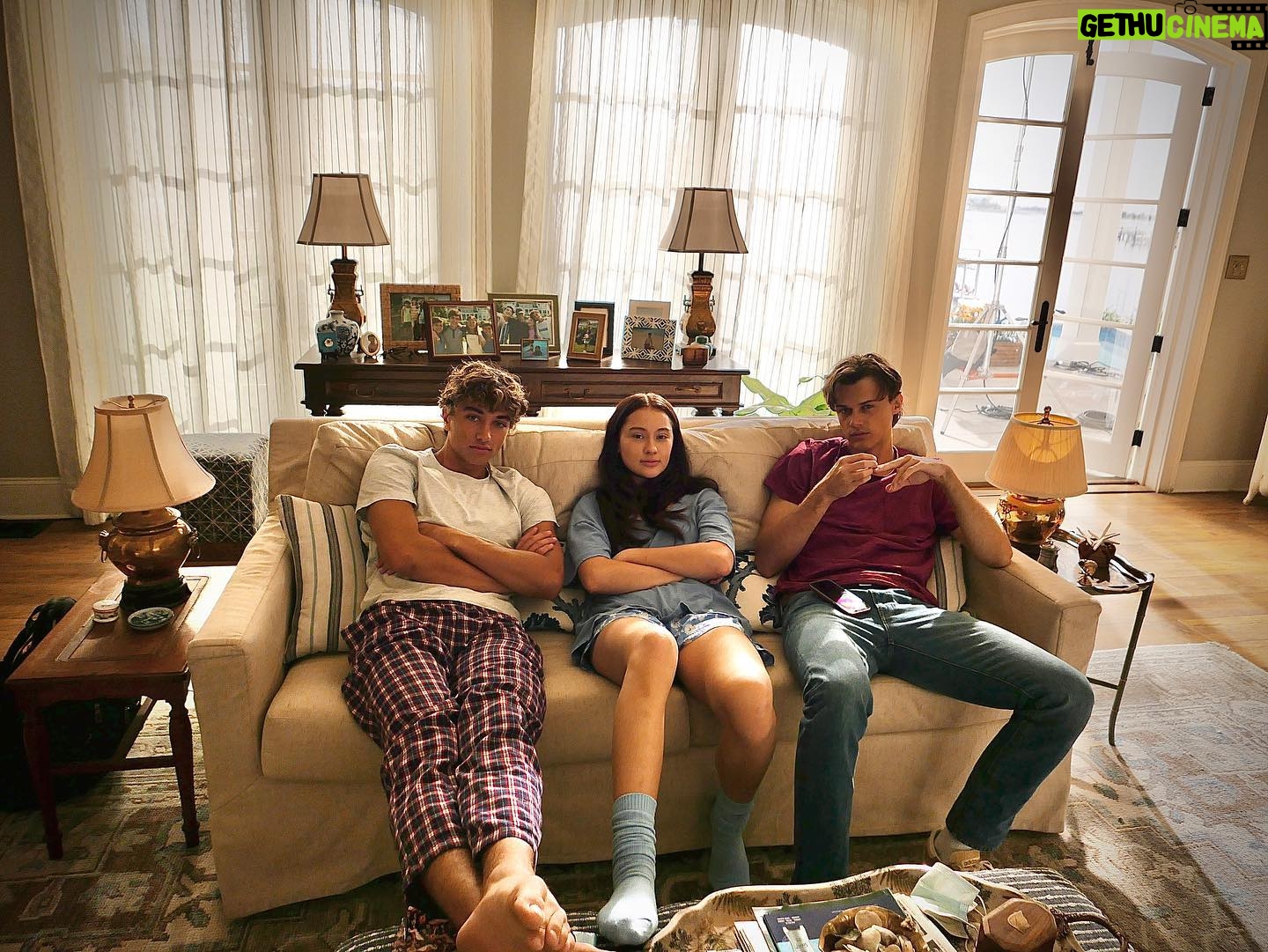 Jenny Han Instagram - BTS from Episode 3 of #thesummeriturnedpretty