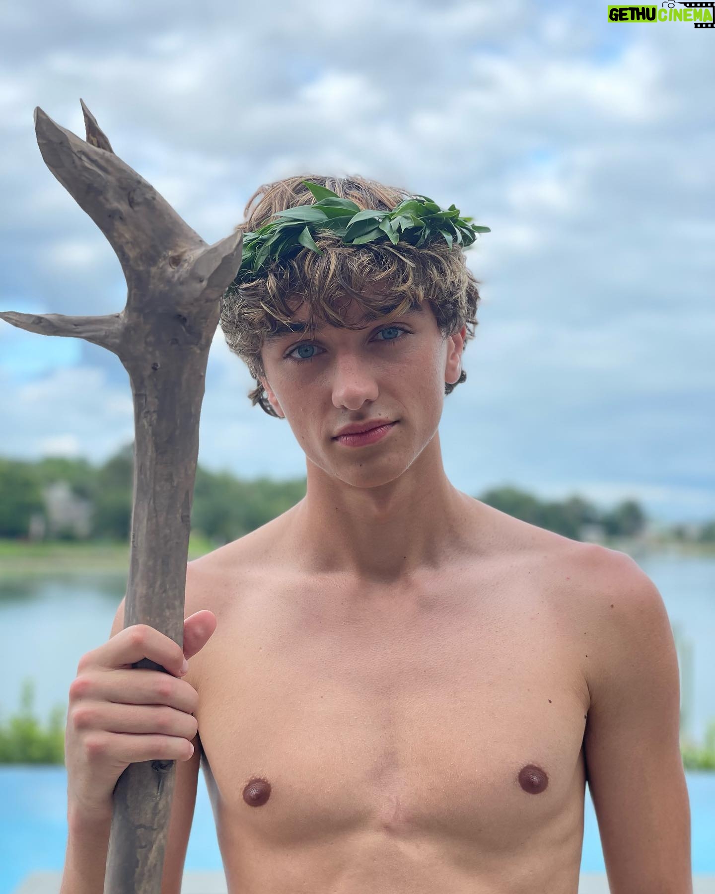 Jenny Han Instagram - I present to you Hermes, messenger of the gods #thesummeriturnedpretty