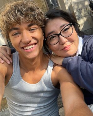 Jenny Han Instagram - Some season finale BTS for you 🫶🏼#thesummeriturnedpretty