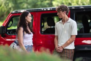 Jenny Han Instagram - I’m so excited to share this first look at season 2!! Summer will be here soon ☀️ #thesummeriturnedpretty