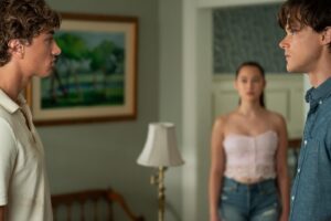 Jenny Han Instagram - I’m so excited to share this first look at season 2!! Summer will be here soon ☀️ #thesummeriturnedpretty