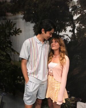 Jenny Han Instagram - ✨height difference✨