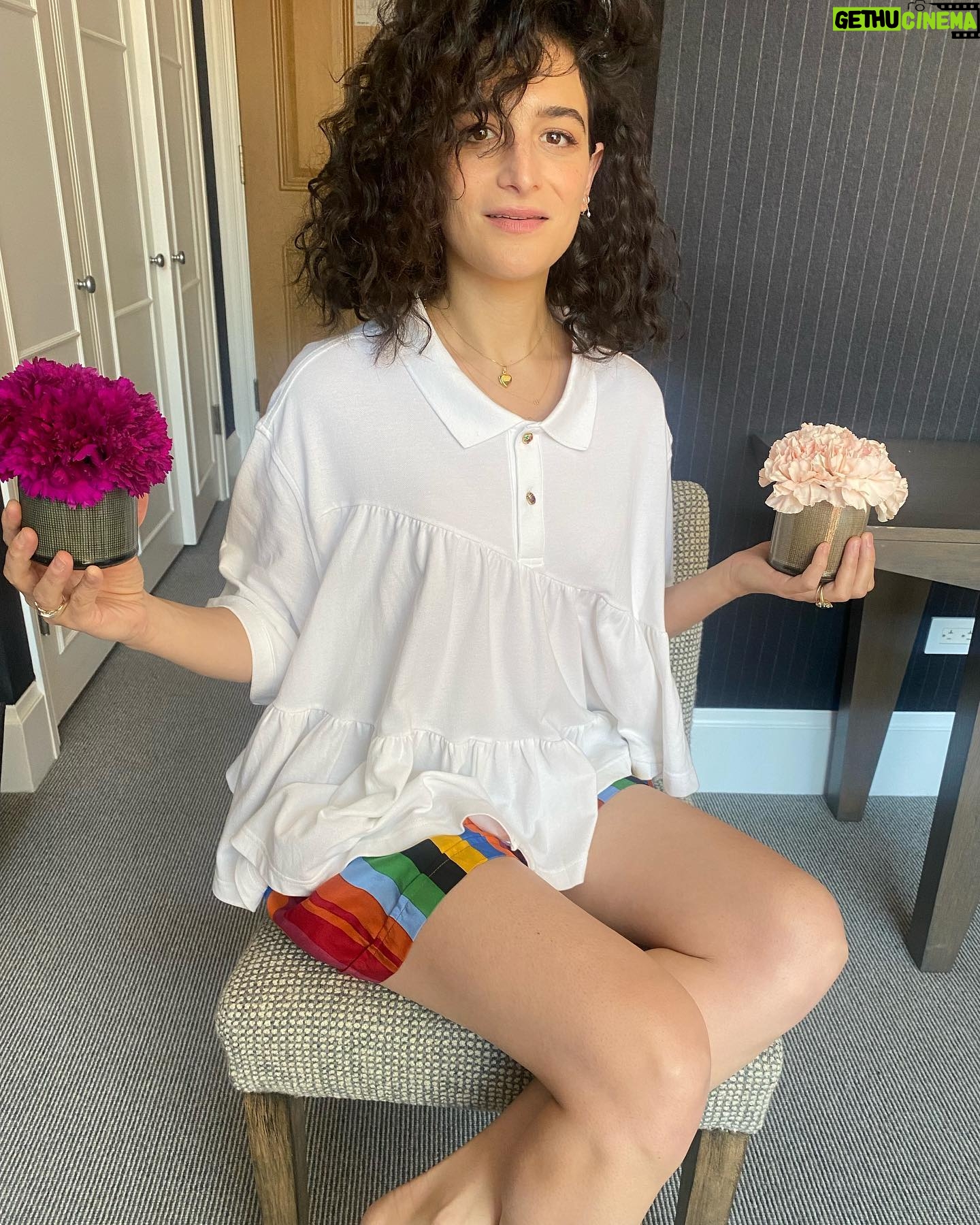 Jenny Slate Instagram - @toddoldham_makershop makes lovely shirts and shorts that make you want to take a moment to hold some flowers and say thank you to your very kind friend. Thank you, Todd. I love you.