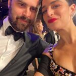 Jenny Slate Instagram – @sagawards were a dream! @everythingeverywheremovie thank you for having me in your sweet family  Styling @mrmontyjackson  Makeup @kirinstagram  Hair @mararoszak  Thank you for this gown @zuhairmuradofficial and @jimmychoo shoes!