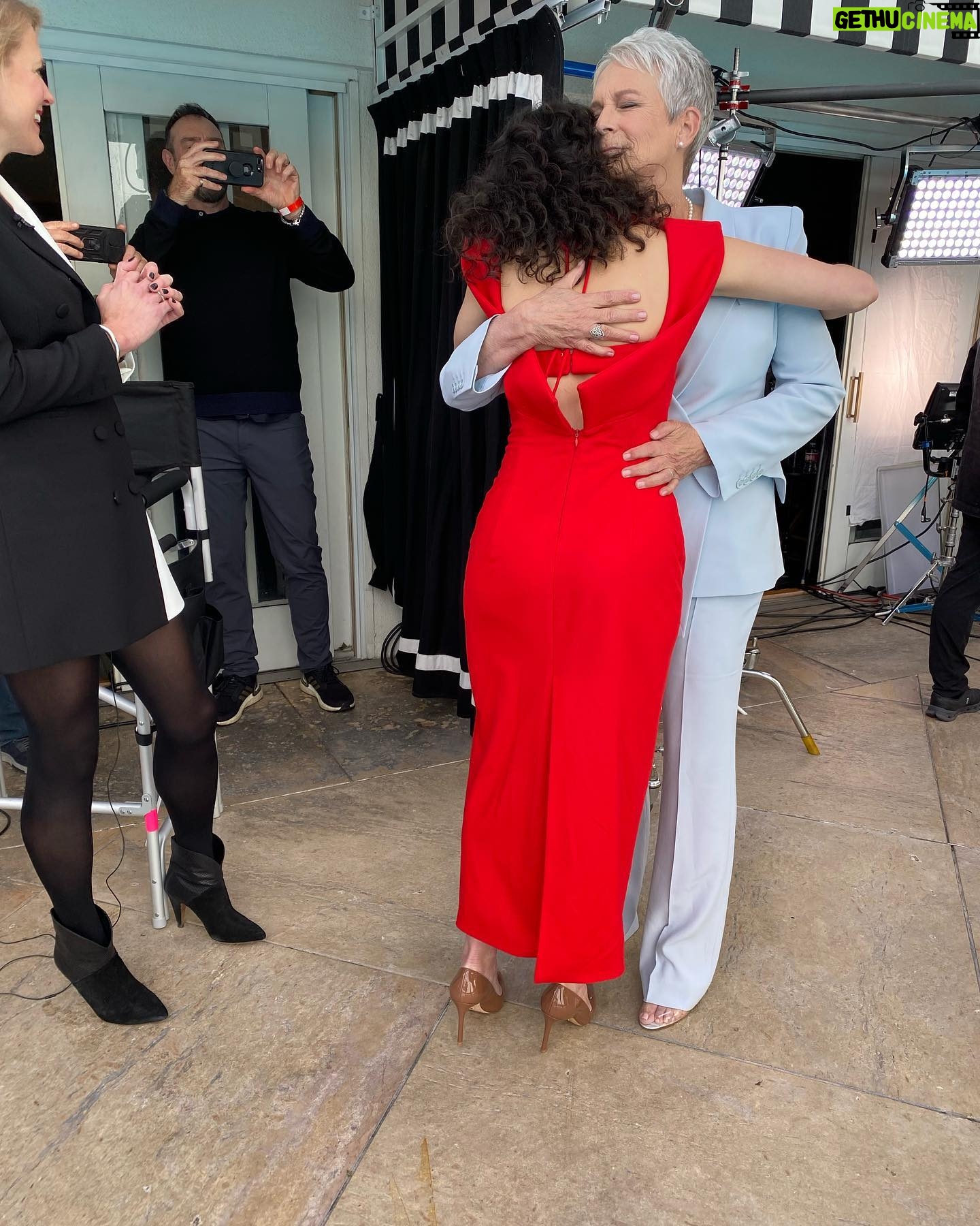 Jenny Slate Instagram - This was a great day and I’m not gonna lie. I loved it @bettyholm ❤️@jamieleecurtis ❤️