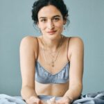 Jenny Slate Instagram – A tiny bit of MAGIC 🪡✨ We present to you a collection with our friend @jennyslate . A tender ode to baubles and braids from childhood, the passage of time, rings to wear after a heartbreak, a bell her mother tied to her shoelaces. “What if we all had a bell for our beloved?” Jenny asked.

Photography: @chloehorseman 
Video: @basilfauchier 
Stylist: @mrmontyjackson 
Makeup: @kirinstagram 
Hair: @anthonycampbellhair