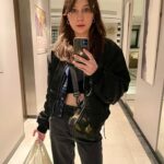 Jenny Walser Instagram - Short and sweet. J’aime les moules frites. ✌️🇧🇪🍟🍻