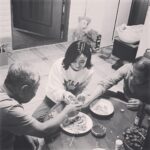 Jeon Mi-do Instagram - 짠해요 우리. 나와 시아버지와 시외할아버지.