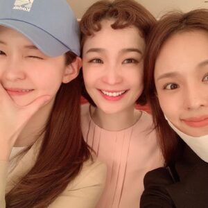 Jeon Mi-do Instagram - .
.
사랑스러운 우리팀 배우들.
문을 열어줘서 고마웠어^^
