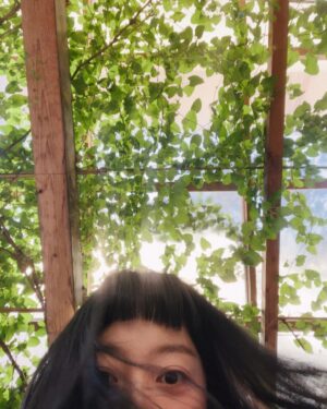 Jeon So-min Instagram - 👀 🌴🍏🥑🥝🥦🫒💚 빼꼼의 기록.