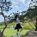 Jeon So-min Instagram - 이래 봬도 못 쳐도 너무 못쳐요 ⛳️🥲😅