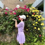 Jeon So-min Instagram - 처음으로 사진 찍을 정신. 🫐☂️🔮💜🍬🍭