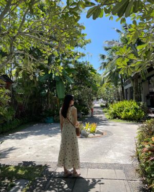 Jeon So-min Instagram - ☀️ 💦 🌴