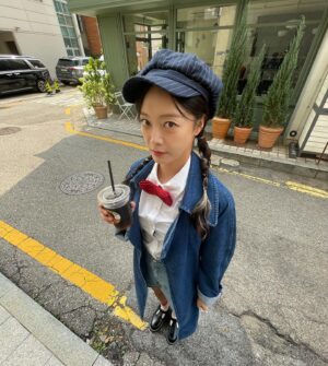 Jeon So-min Instagram - 🕵️‍♀️