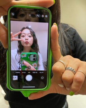 Jeon So-min Instagram - 📱