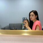 Jeong Sin-hye Instagram - 오늘 밤 9시 ENA 낮에뜨는달 첫 방송✨ 본방사수 부탁드립니다🫶🏻 저는 정이슬로 찾아뵙겠습니다💖 #낮에뜨는달#ena수목9시본방#정이슬