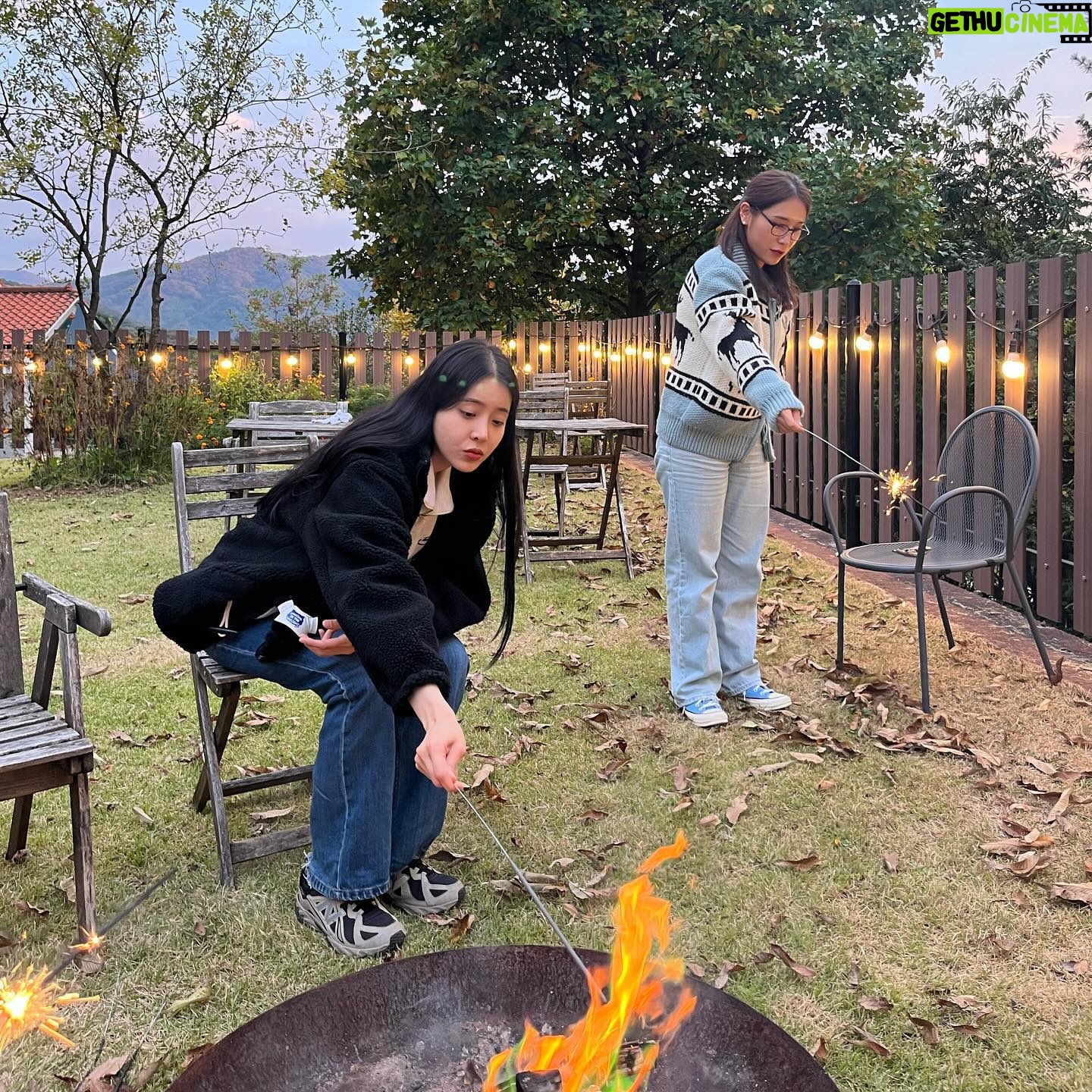 Jeong Sin-hye Instagram - - Lovely Couples, Lovely Day, Lovely Place, Lovely Moment