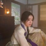 Jeong Sin-hye Instagram - 울 예쁜 둘째가 찍어준 하나💟 잠시 후 혼례대첩 본방사수 부탁드리옵니다🙇🏻‍♀️✨ #혼례대첩 #kbs2월화9시45분 #thematchmakers