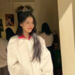 Jeong Sin-hye Instagram - 똑딱똑딱 공주들의 파티시간👑✨🎂