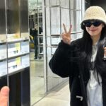 Jeong Sin-hye Instagram - 💖 1. 그냥 서로가 제일 웃긴 한수아랑 정신혜 2. 생일선물과 카드 받고 감동받은 소라게 3. 너무 감동받아서 흔들렸나 4. 선글라스에 어울리는 엣지 있는 포즈 5. 오늘 많이 예뻤던 수아 6. 저 포즈로 찍자고 해놓고 터치 못해서 사진 못 건진 이모 두 명
