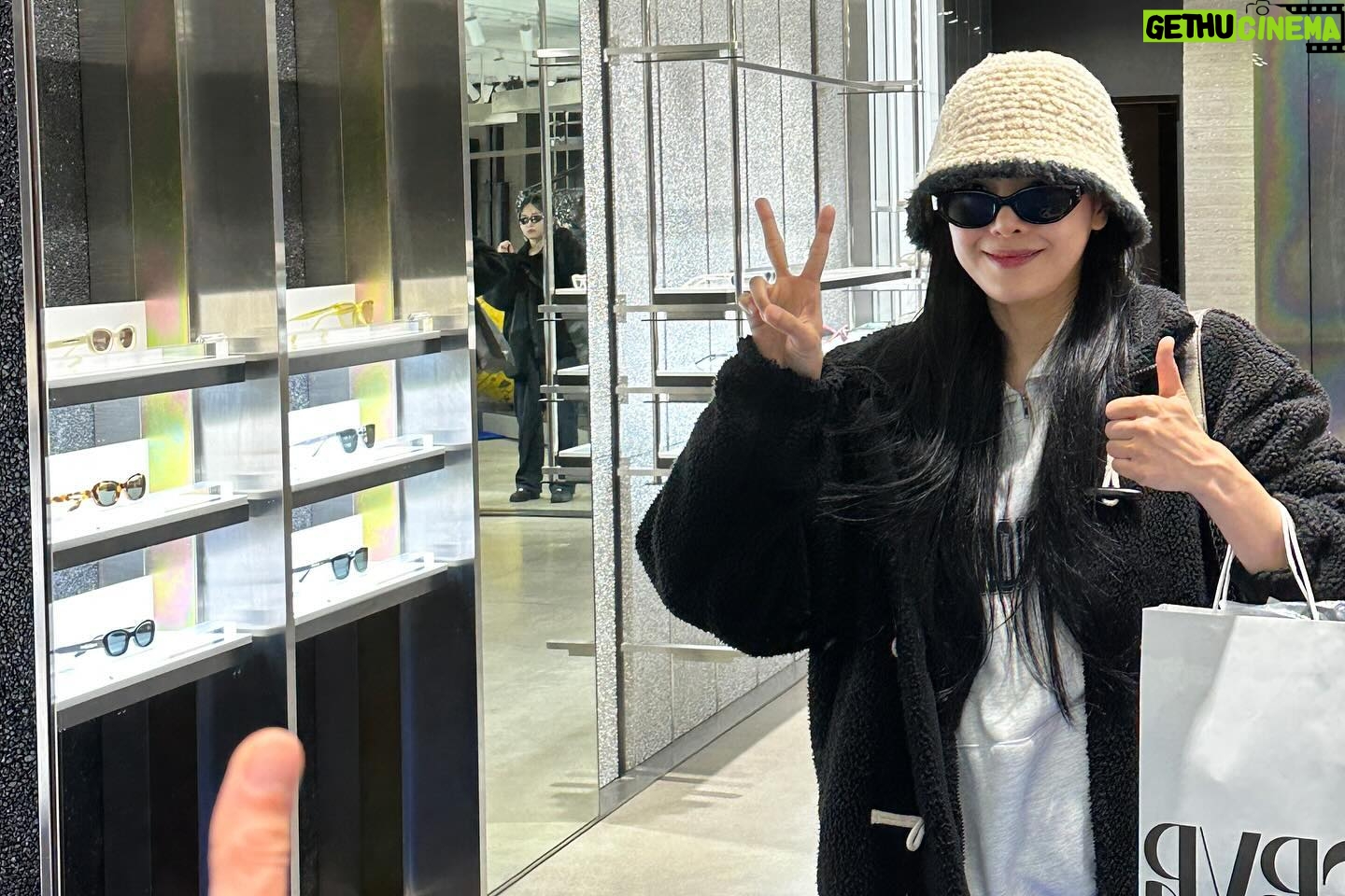 Jeong Sin-hye Instagram - π 1. κ·Έλ₯ μλ‘κ° μ μΌ μκΈ΄ νμμλ μ μ ν 2. μμΌμ λ¬Όκ³Ό μΉ΄λ λ°κ³ κ°λλ°μ μλΌκ² 3. λ무 κ°λλ°μμ νλ€λ Έλ 4. μ κΈλΌμ€μ μ΄μΈλ¦¬λ μ£μ§ μλ ν¬μ¦ 5. μ€λ λ§μ΄ μ뻀λ μμ 6. μ ν¬μ¦λ‘ μ°μκ³ ν΄λκ³ ν°μΉ λͺ»ν΄μ μ¬μ§ λͺ» κ±΄μ§ μ΄λͺ¨ λ λͺ