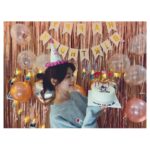 Jeong So-min Instagram - 생각지도 못한 깜짝 파티🥰 너모 놀라서 비명을 질러버린 그 생일파티😳 정신없는 지방촬영중에 이거 준비한다고 고생했을 NA01팀 진짜 최고야 너무 고마워요💕💕 생일축하해주신 모든 분들 감사합니다🙇🏻‍♀️