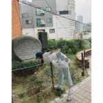 Jeong So-min Instagram - 착한 브랜드 @makeprem 의 지목을 받아 환경부에서 진행하는 지구 지키기 프로젝트 #고고챌린지 캠페인에 동참합니다💚 실제로 지구에 미치는 영향은 미미하더라도 저는 요즘 제가 꾸준히 할 수 있는 선에서 최대한 우리별 지구를 깨끗이 지켜가려 아래와 같이 조금씩 노력중입니다. ✔️개인텀블러,빨대 사용. ✔️#플로깅 #줍깅 하기. ✔️음식 남기지 않기. ✔️일회용 플라스틱 용기 사용 줄이기. 앞으로도 계속 소중한 우리별 🌎가 아프지않게 제가 할 수 있는 것들을 찾아 실천하겠습니다! 자연의 아름다움을 지키는 일에 여러분도 많이 동참해주세요:) 🌱저와 함께 지구를 아껴주실 다음주자는 @kimjiseok16 님입니다. (김지석사용권 1회사용.)