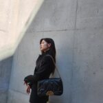Jeong So-min Instagram - #광고 🖤 #alexandermcqueen #mcqeenaw23 #mcqeenseal #알렉산더맥퀸