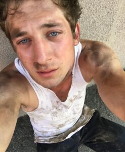 Jeremy Allen White Instagram - Find out why I'm dirtier than usual by watching @shameless Nov 5th on @showtime