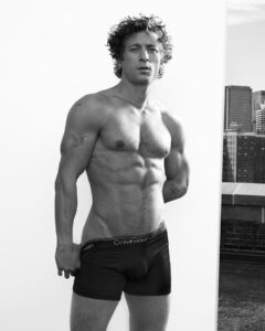 Jeremy Allen White Instagram - @jeremyallenwhitefinally is iconic in Calvin Klein Underwear. Designed in New York City. Photographed by @mertalas.