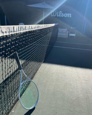 Jesse Metcalfe Instagram - Got a little gift from my coach today @wkwesi & @wilsontennis @wilson 👟👟🎾🎾
