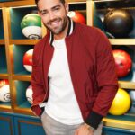 Jesse Metcalfe Instagram - Super excited to be partnering with @timothyhancock and gracing the issue 24 cover of @deluxeversionmagazine 🎱✨