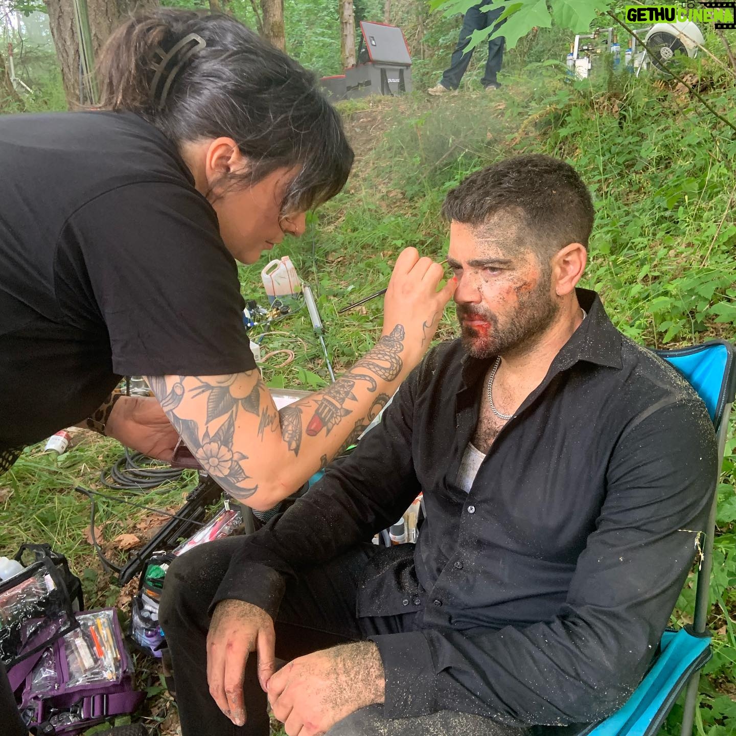 Jesse Metcalfe Instagram - Miss playing make-believe in the woods with these talented people. 🎥ðŸŽðŸŽ¬ðŸŒ³