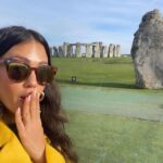 Jessica Alba Instagram - Celebrating #Earth today, tomorrow and every single day 🌍🌈💚☀️🌷🌴🌊🌛  What you do each day makes a difference - and when we join forces, small differences lead to monumental change 🦋 So let’s unite efforts and show our love and gratitude to Mother Earth - today & every day 🫶🏽  Like the Dalai Lama said - we are the only species with the power to destroy the Earth and also the capacity to protect it. So Happy Earth Day - may we celebrate, protect and respect her always 🤍🌍 #ProtectOurPlanet #EarthDay #MotherEarth