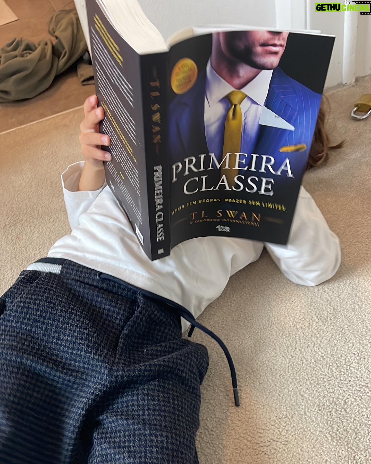 Jessica Athayde Instagram - 1- it’s never too late to start yoga - the Ross Family 2- Estas máquinas deviam ser proibidas ou gratuitas. 3- sim, tive uma tia que se casou de RED ❤️ também estou ali. 4-O Pedro recebe sempre bem 🫠 5- A walk in the wild 6- Rosas de Lego 🌹🌹as únicas que não me fazem espirrar. 7- Tenho um namorado mesmo giro 8- Fiz a minha mamografia e está tudo incrível🙌 não se esqueçam dos vossos exames. 9- Uma amiga mandou -me comprar este livro, tenho muita vergonha 🤦🏼♀️😂 10- Isto podia ser o meu pequeno-almoço !!!! ❤️🧿